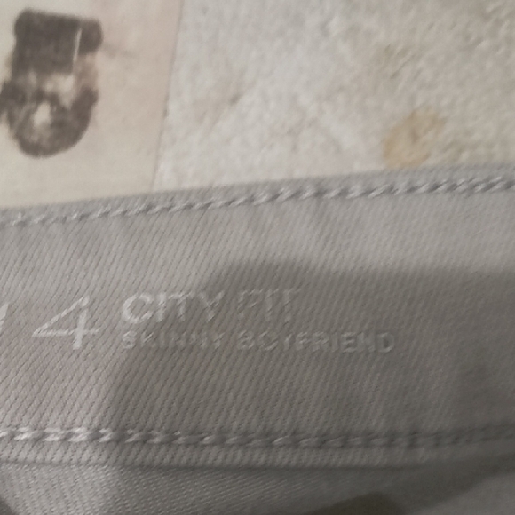 Liz Claiborne Women's Light Gray Skinny Jeans - Picture 3 of 9